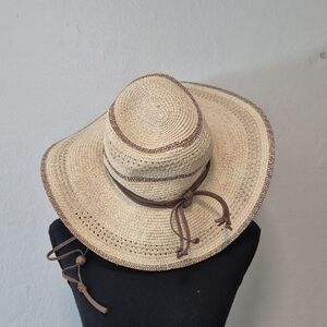 Pistil Women’s Wide Brim Sahara Striped Straw Sun Hat Great Condition